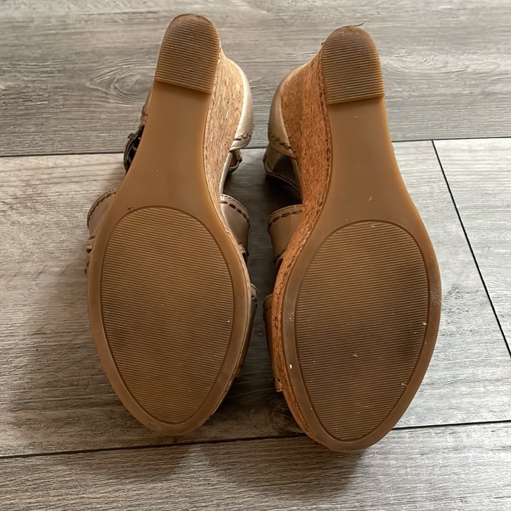Sugar, bronze/gold wedges, size 8M, perfect condition - Picture 5 of 8